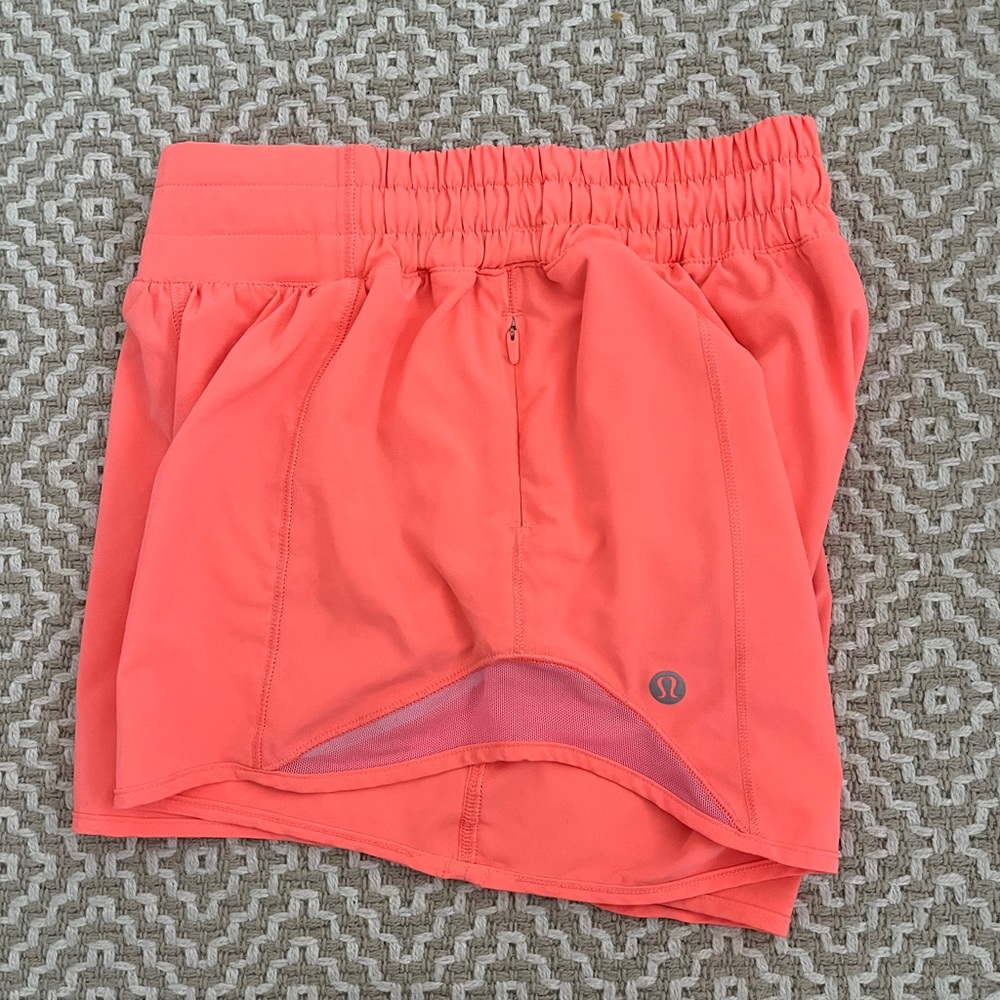 Lululemon Hotty Hot shorts 2 Tall